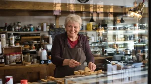 Grâce à des fèves en forme de pénis, une épicerie de Loire-Atlantique vend cinq fois plus de galettes